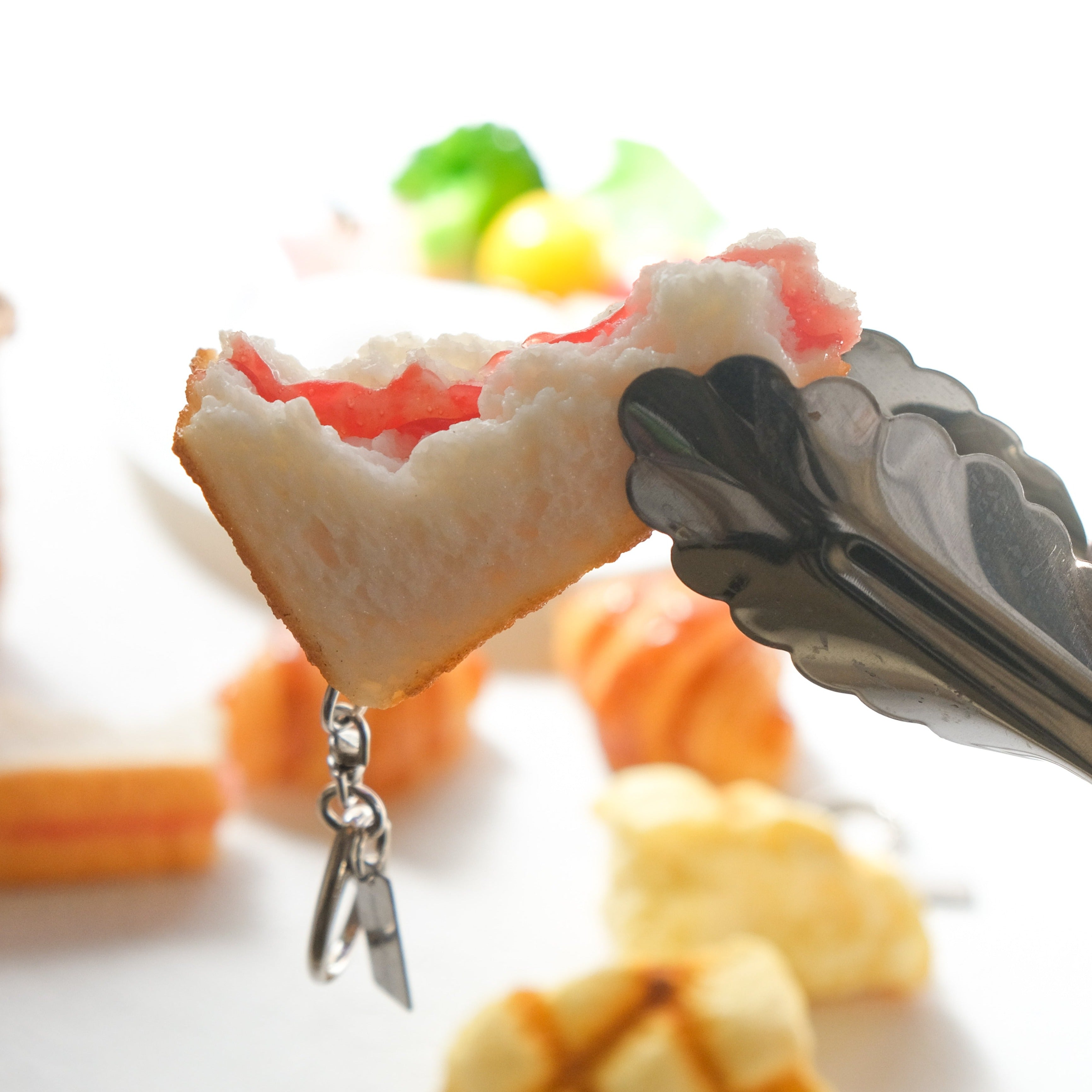 Keyring jam sandwich crust