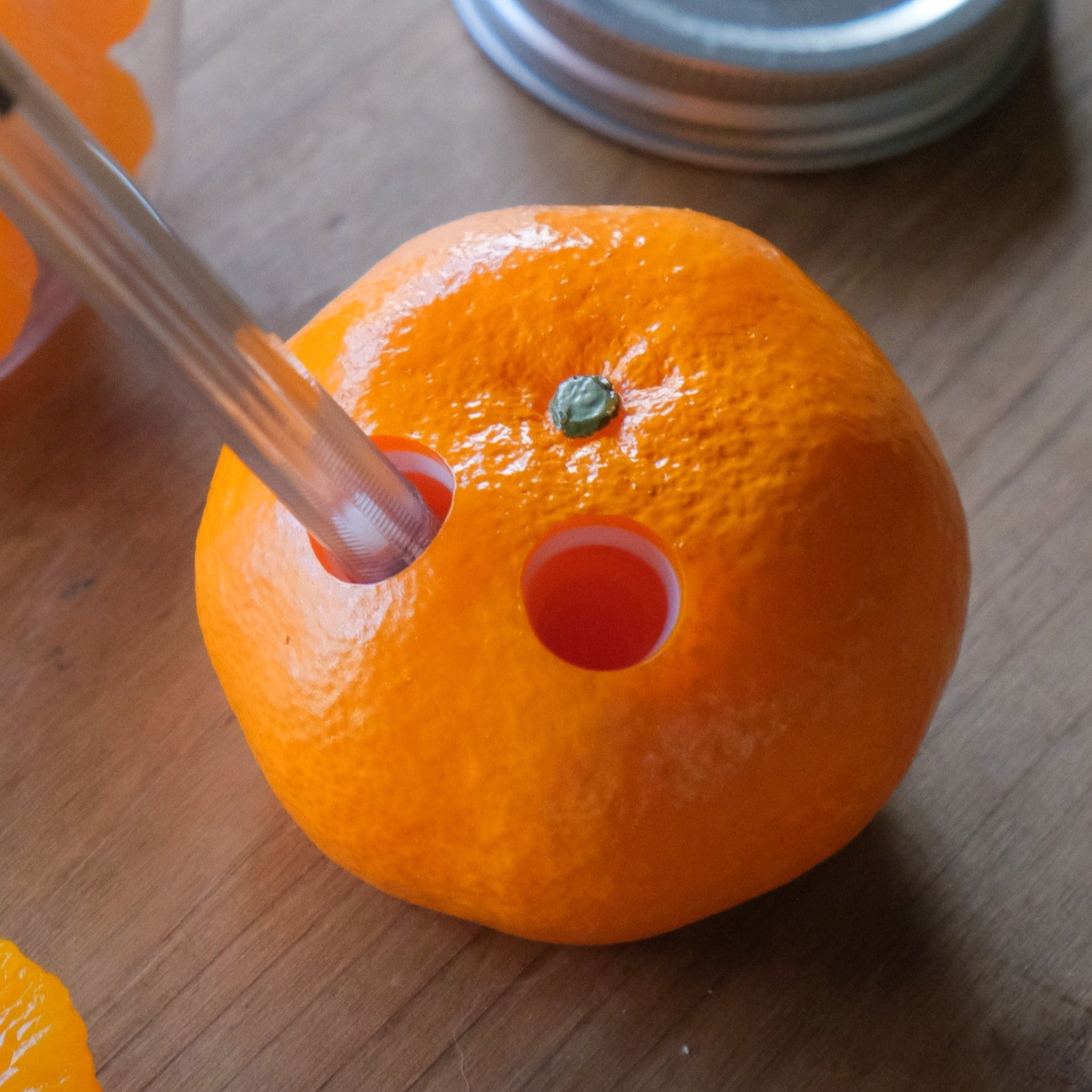 Mandarin orange pen holder
