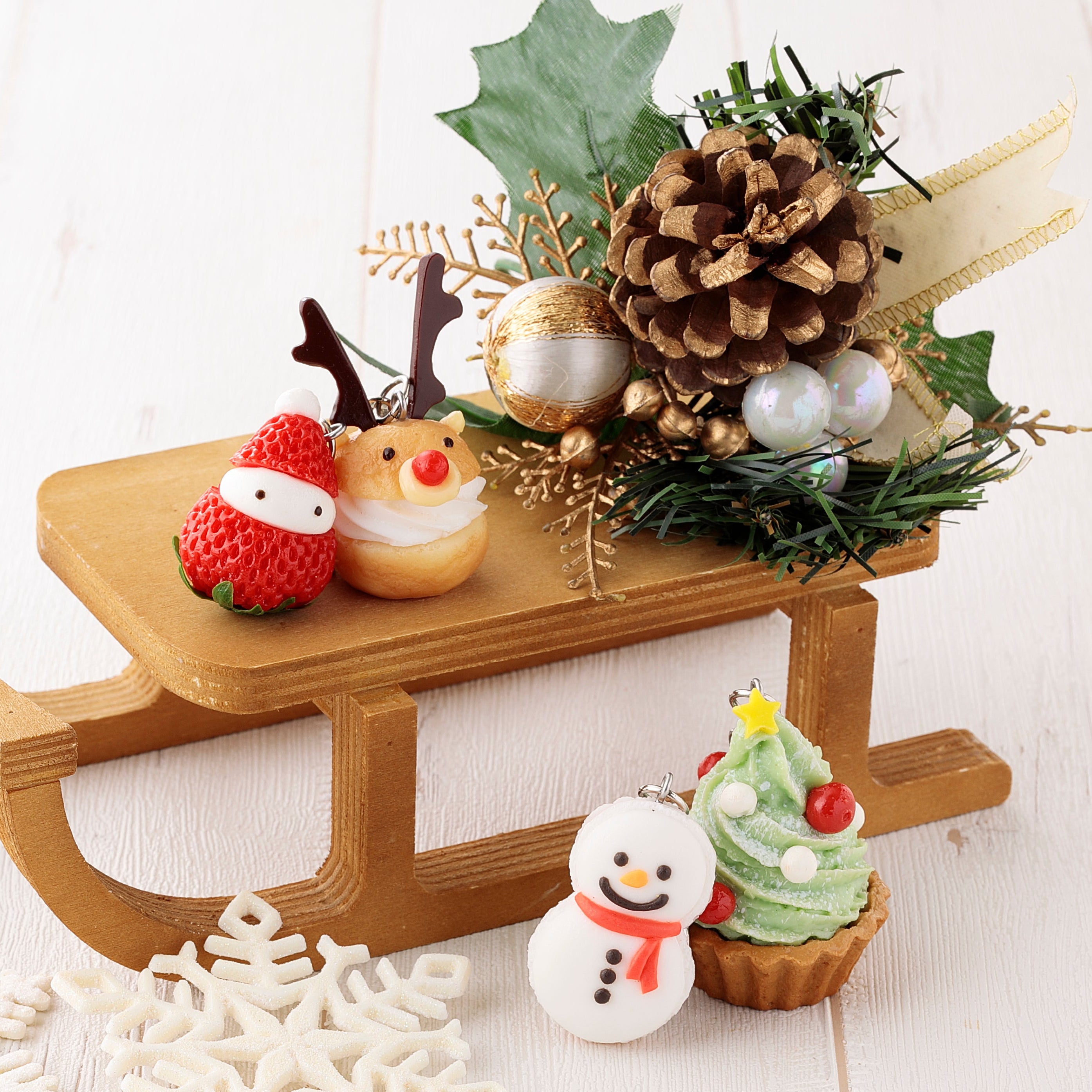 【クリスマス限定】キーリング サンタクロースイチゴ