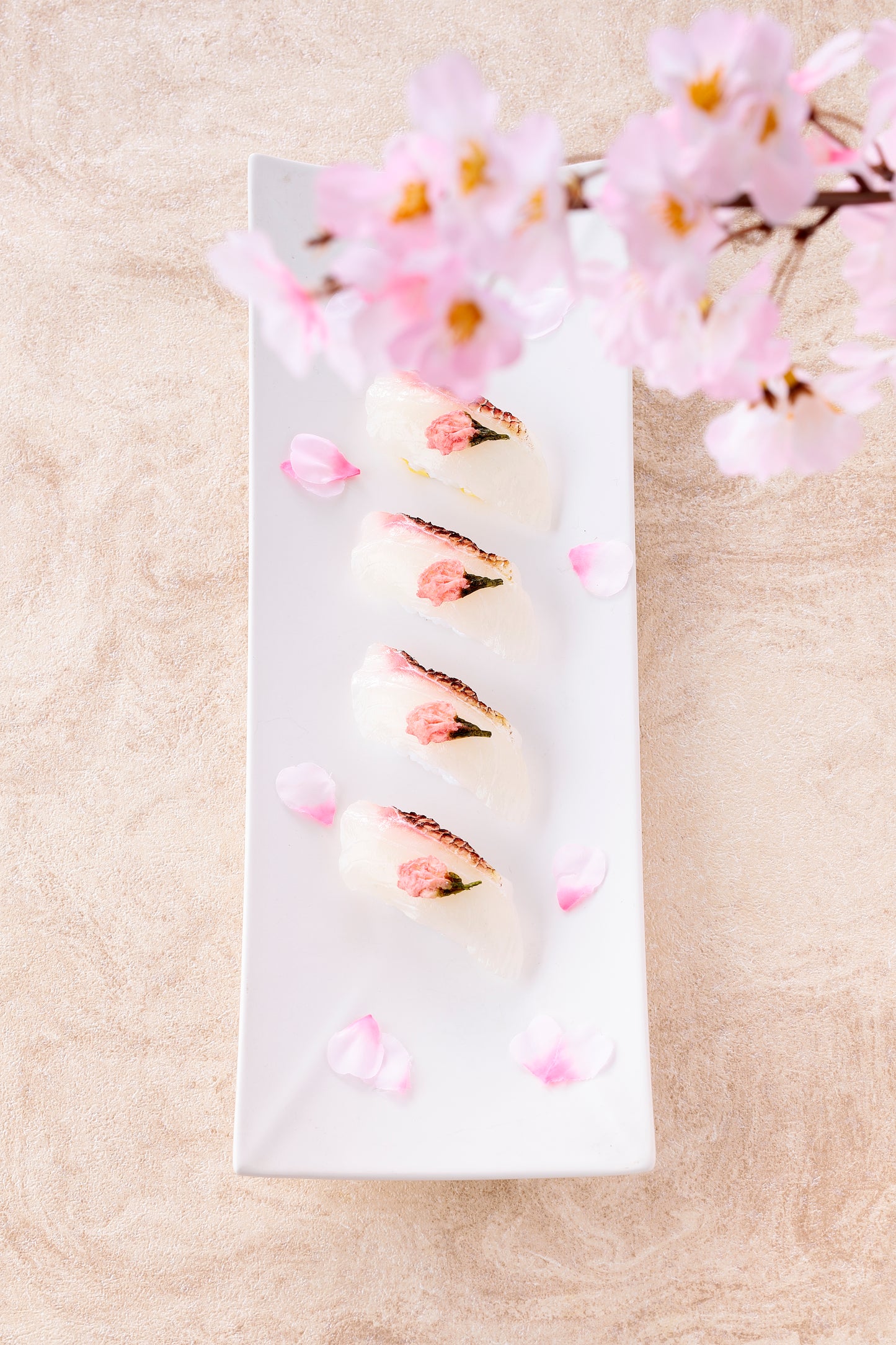 Sakura-Limited Magnet: Sushi Cherry Blossom Sea Bream