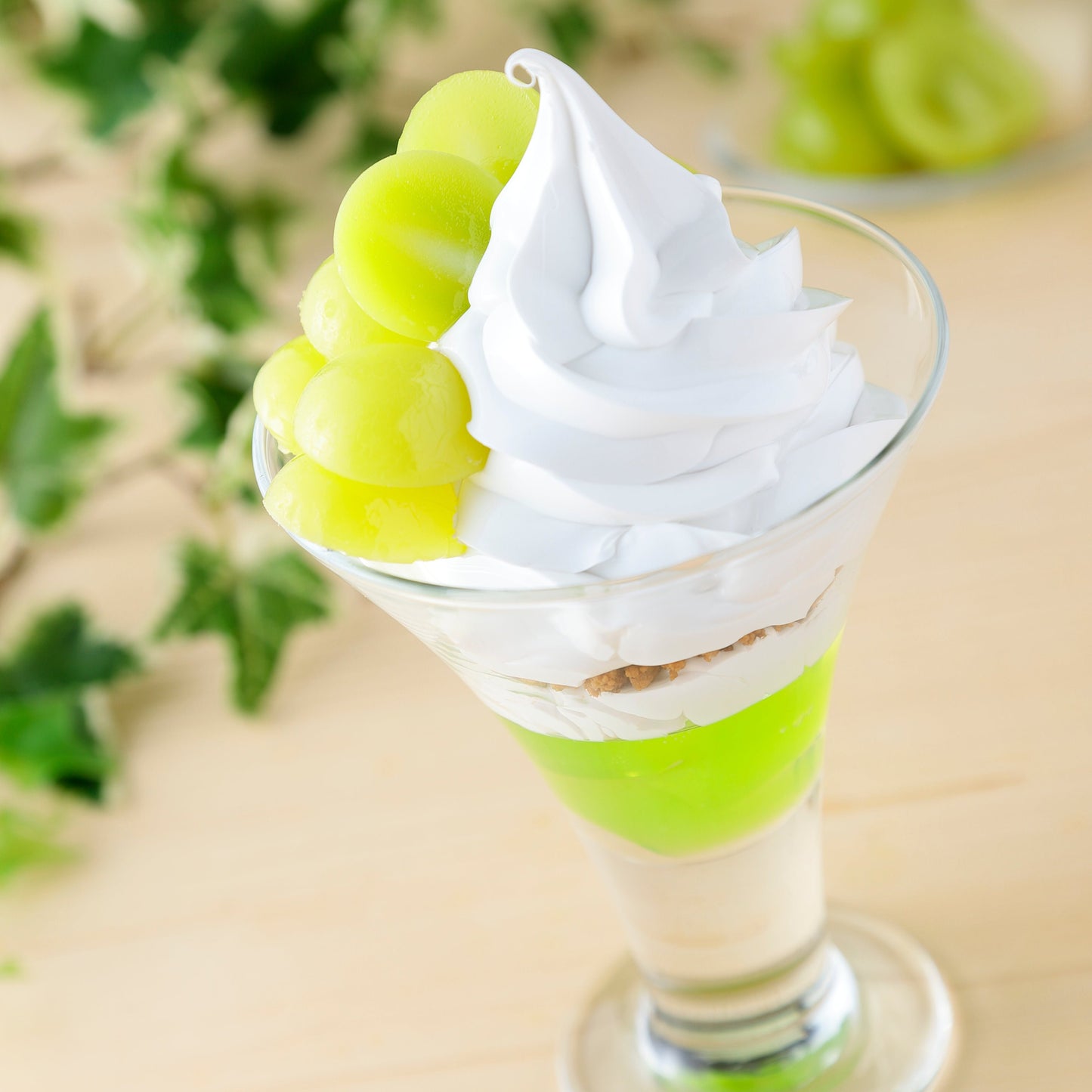 季節のパフェ(シャインマスカット)