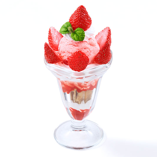 オリジナル食品サンプル「ストロベリーパフェ」の商品画像です。