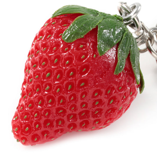 これは元祖食品サンプル屋の「キーリング イチゴ」の商品アップ画像です。