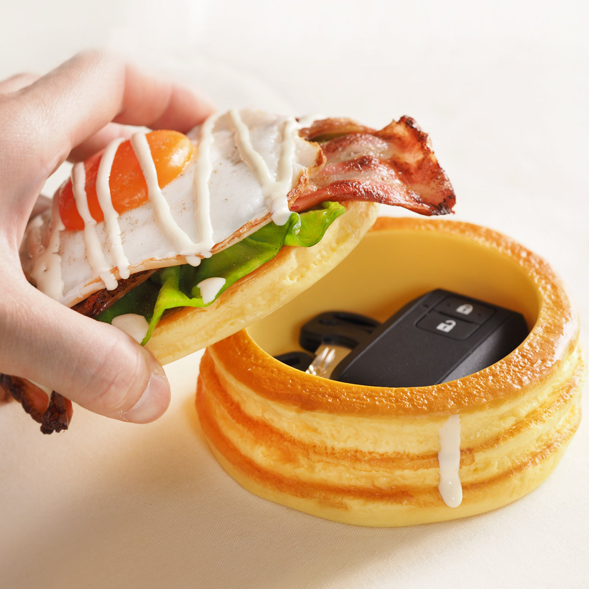 ベーコンエッグパンケーキ小物入れ
