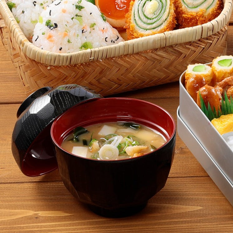 オリジナル食品サンプル「味噌汁」のイメージ画像です。