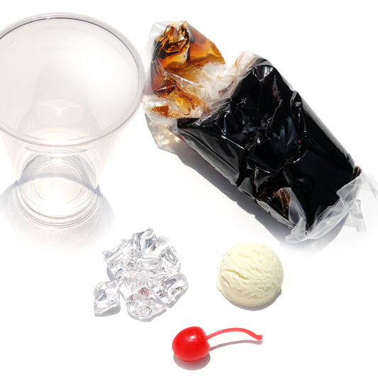 これは自分でつくる食品サンプルキット「さんぷるん ドリンクVol.5 コーラフロート」の内容物写真です。