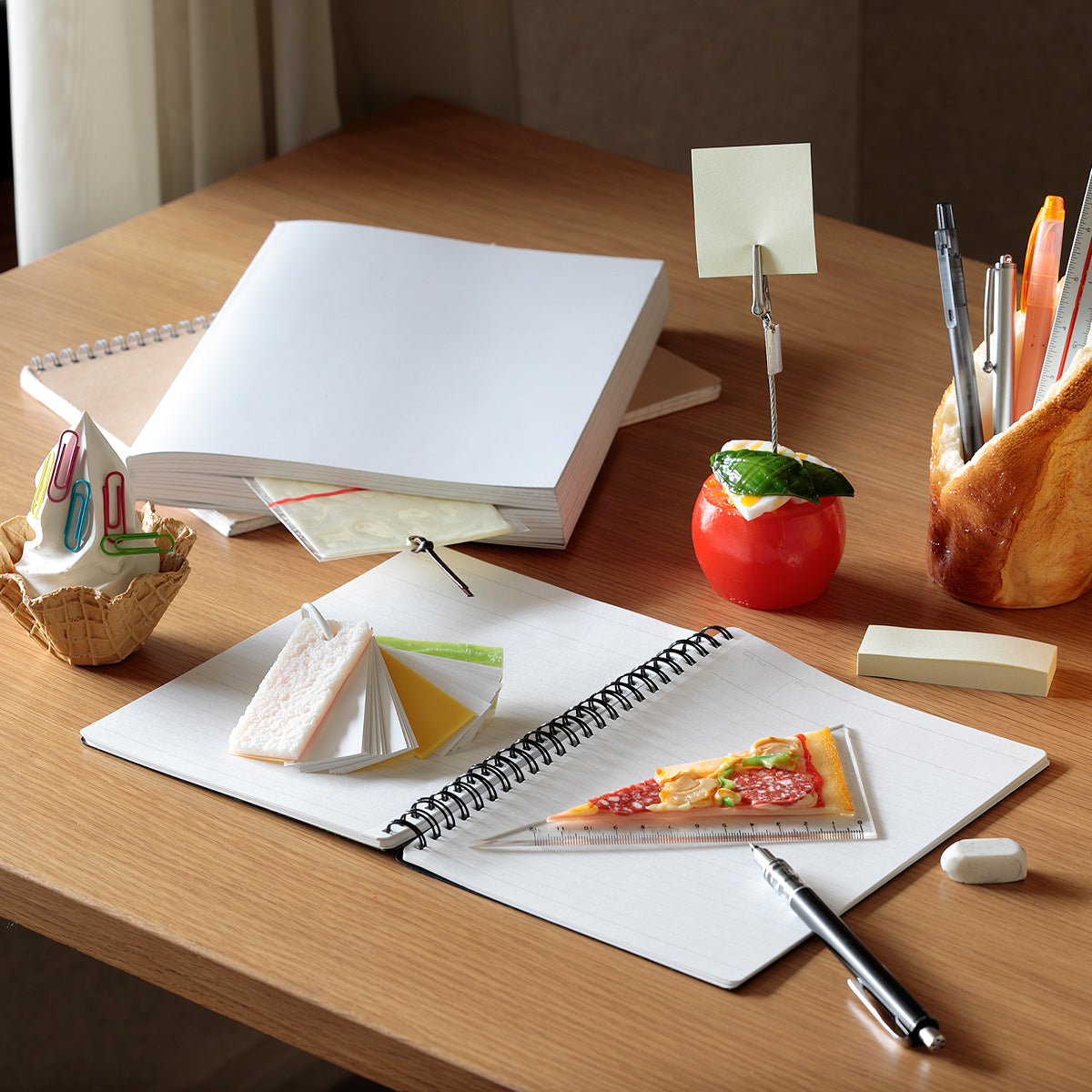 これは元祖食品サンプル屋「ピザ 定規」の商品イメージ画像です。