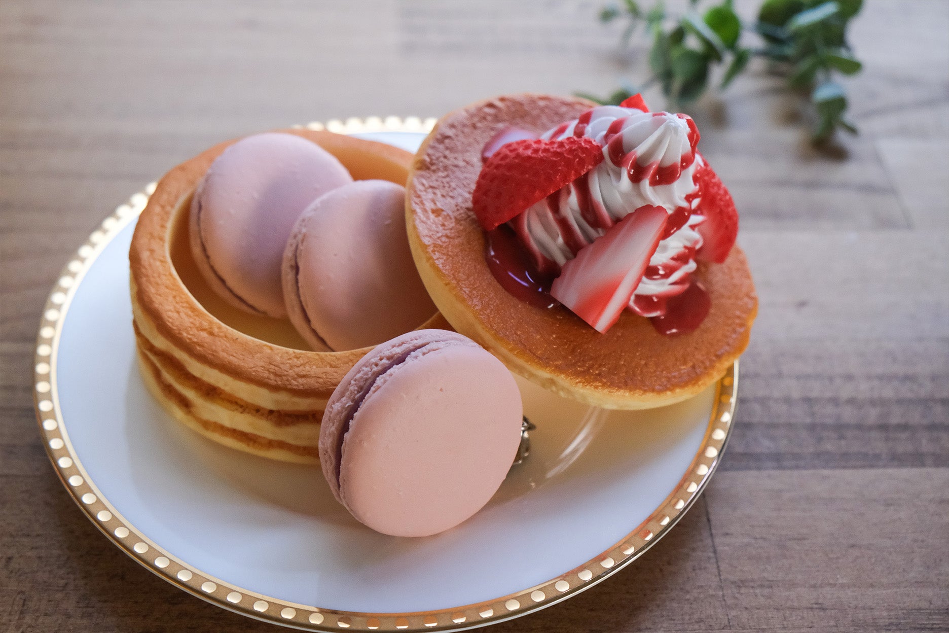 元祖食品サンプル屋｜【いちご限定】キーリング マカロンフレーズ-いちご-