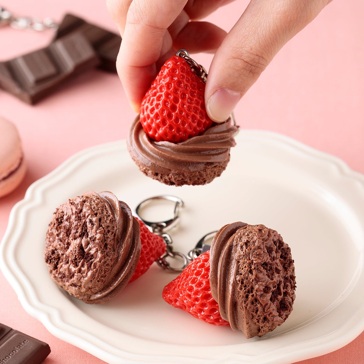 【いちご限定】キーリング　チョコレートケーキのいちご（さいしょ派）