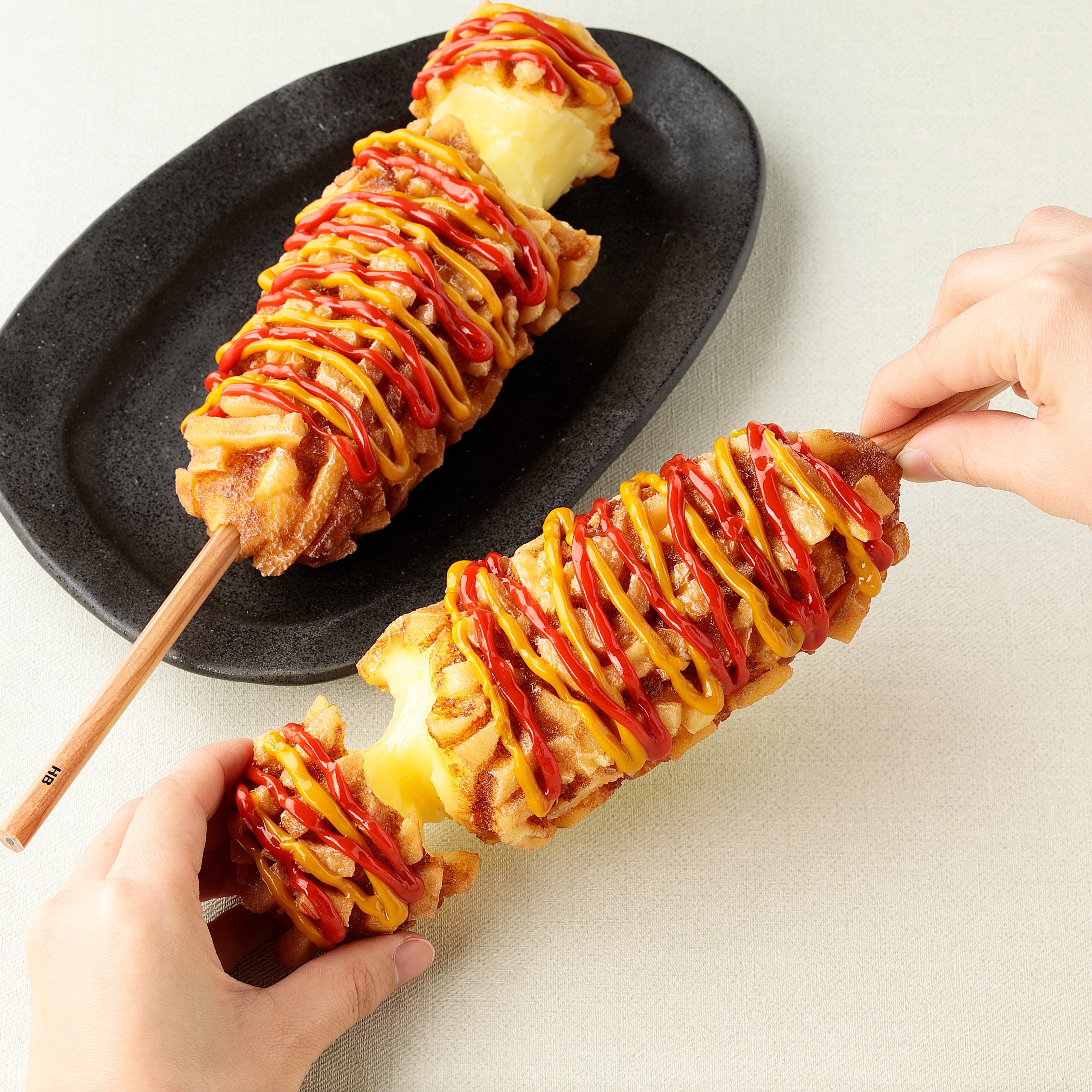 【食品サンプルの日限定】チーズハットグペンシルキャップ