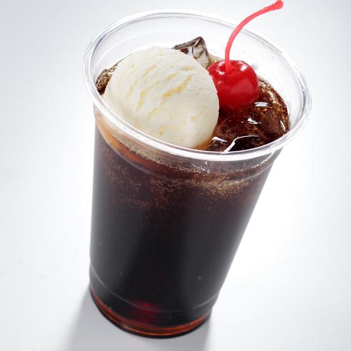 これは自分でつくる食品サンプルキット「さんぷるん ドリンクVol.5 コーラフロート」の完成イメージ写真です。