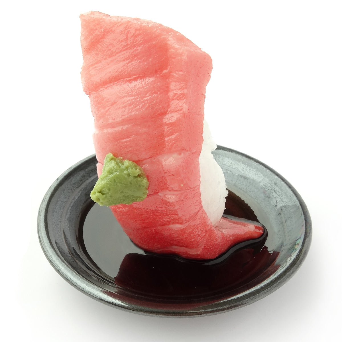 これは元祖食品サンプル屋の「つまみ寿司 中トロ」の商品画像です。