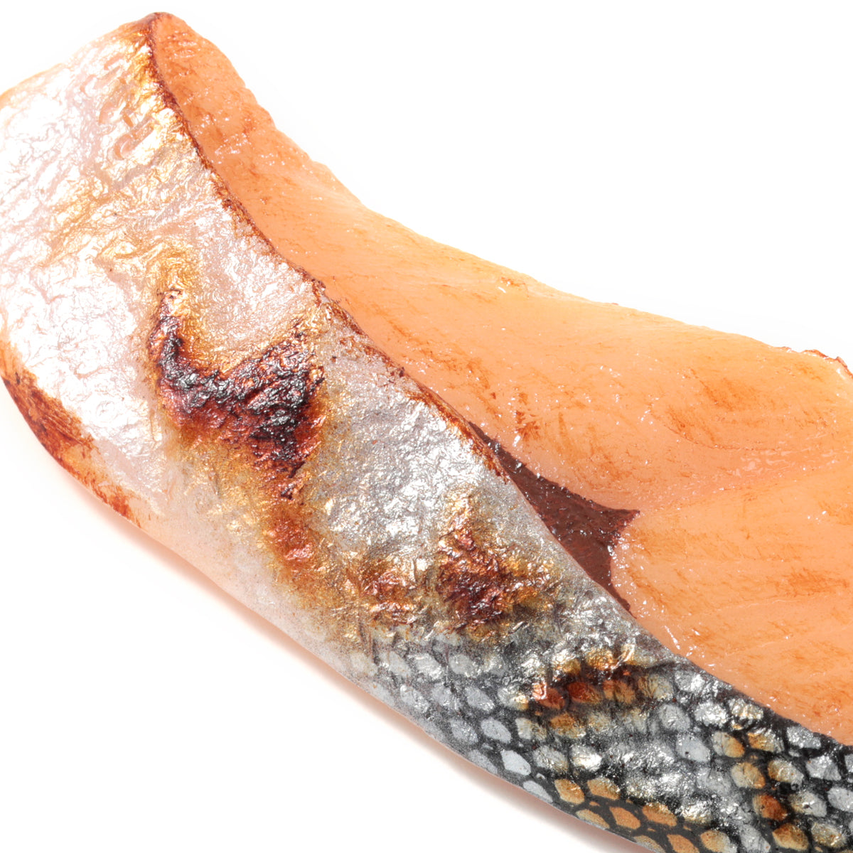 元祖食品サンプル屋「焼魚鮭(中)のマグネット」のアップの商品画像です。
